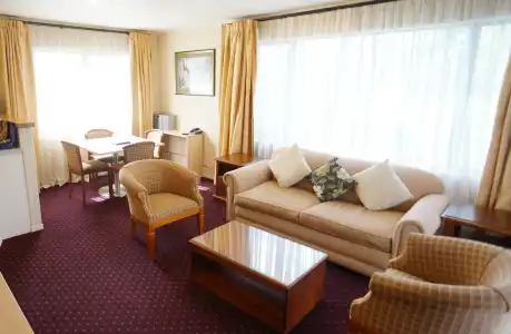 Cornwall Park Motor Inn - 0