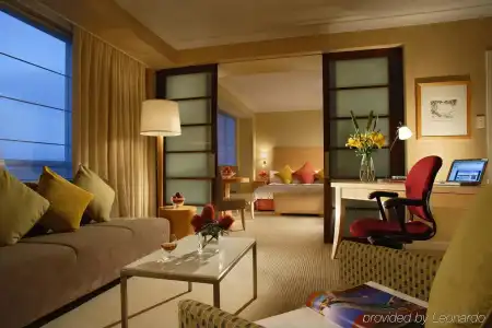 Swissotel Sydney - 4