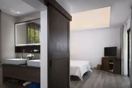 Celes Samui - 5