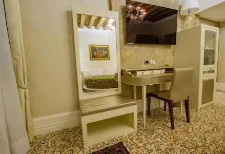EGO’ Boutique - The Silk Road - 28
