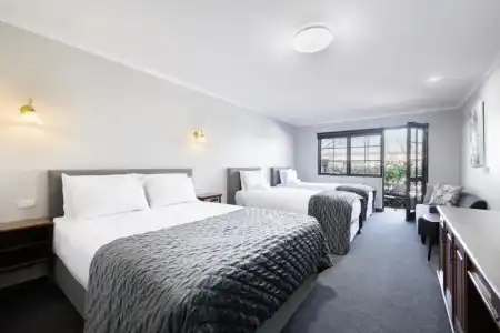 Adelaide Inn - 47