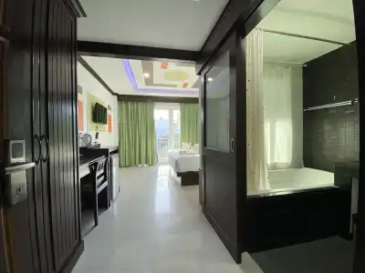 77 Patong & Spa - 175
