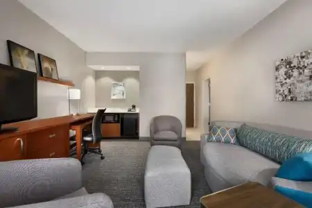 Courtyard by Marriott Fort Myers Cape Coral - 56