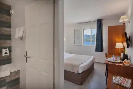 Hôtel Le Neptune - 47