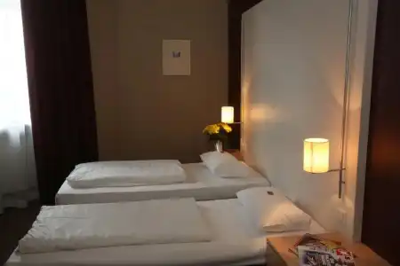 Columbus - 36
