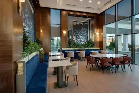 DoubleTree by Hilton Van - 37