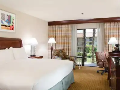 DoubleTree by Hilton Bakersfield - 27