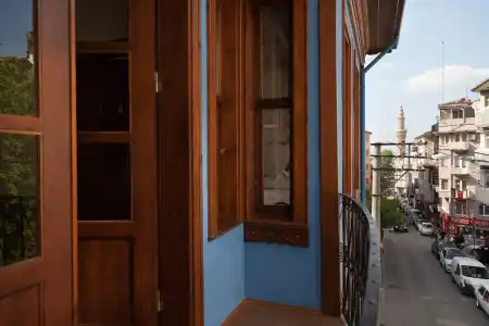 Lal Bursa - 9