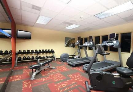 Courtyard Topeka - 14