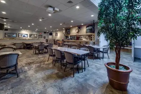 Heritage Inn & Convention Centre - - 15