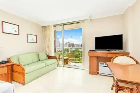 Luana Waikiki & Suites - 55