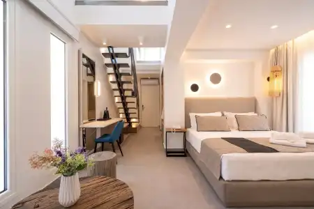 Mirablue Luxury Residences - 326