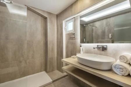 Alexandra Beach Resort & Spa - 75