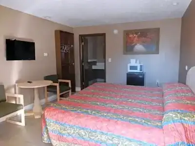 Sunset Inn - 33