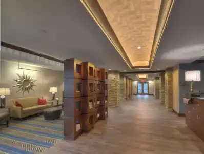Hampton Inn by Hilton Columbus South Fort Benning - 1