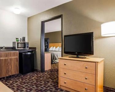 Quality Inn & Suites des Moines Airport - 52