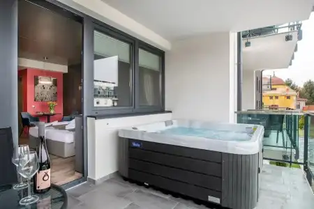 Onyx Luxury - 13