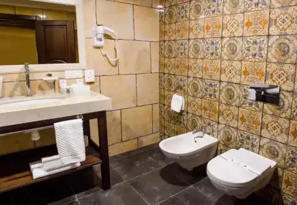 Tsunami Spa - 109