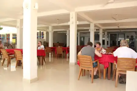 Vista Paradise Beach Resort - 18