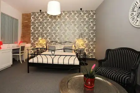 Moon Garden Boutique - 1