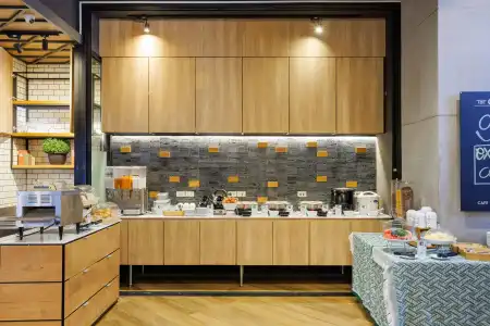 Days Inn by Wyndham Patong Beach Phuket - 13