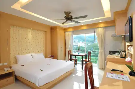 Green Harbor & Service Apartment - 4