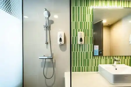 Holiday Inn Express BANGKOK SUKHUMVIT 11 by IHG - 8