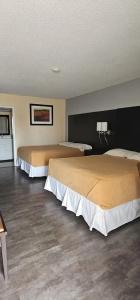 Town N Country Motor Inn - 53