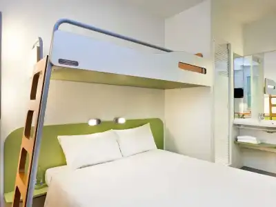 Ibis Budget Sevilla Aeropuerto - 24