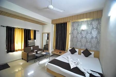 Vaishnavi - 15