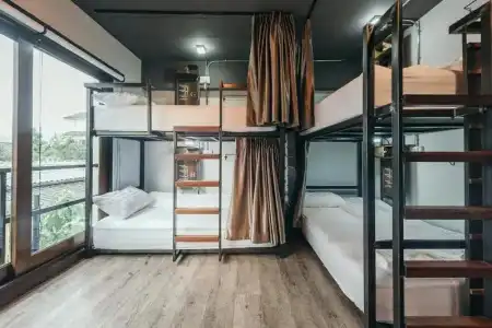 33 Poshtel - 52