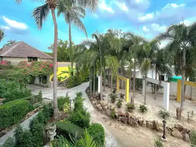 Summer Luxury Beach Resort and Spa - 35