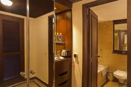 Eros New Delhi - 69