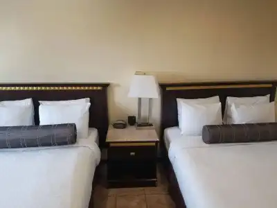 Tuscan Garden Inn - 12