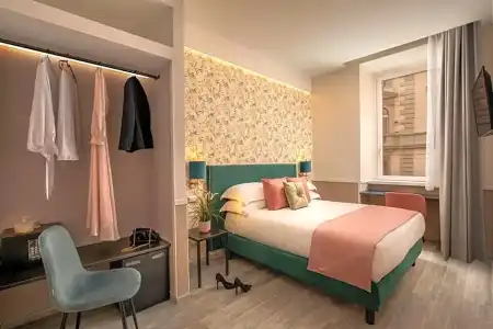 Sophie Terrace - 48