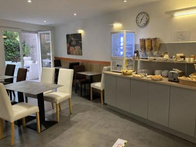 Adonis Strasbourg - 24