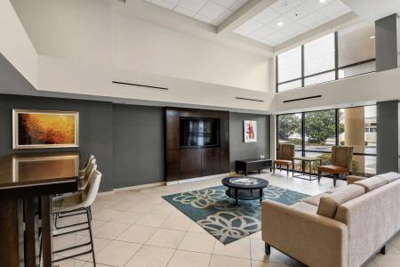 Red Lion Charlotte - 7
