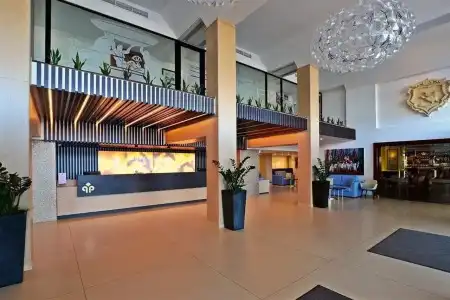 QAWRA Palace Resort & SPA - 0
