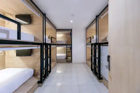 The Bedrooms Hostel Pattaya - 40