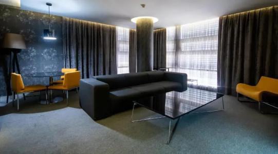 Vernazza Suites - 143