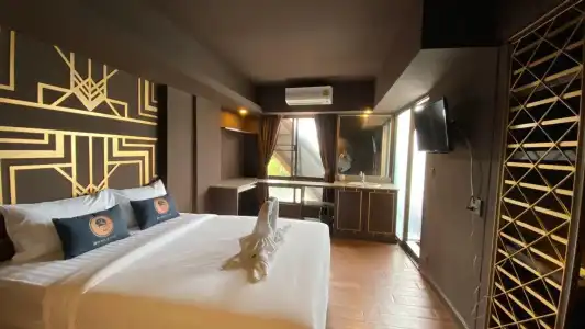 RoomQuest Ladprao Soi 1 - 11