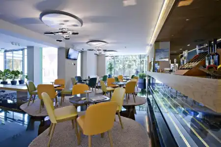 ZENA beauty & shopping center - 10