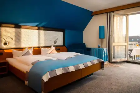 Hetzel Stuttgart - 60