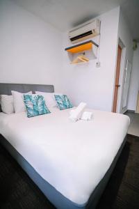 Swing and Pillows — KL Sg Besi - 30