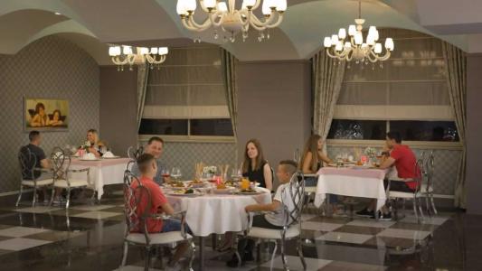 Royal Alhambra Palace – All Inclusive - 24