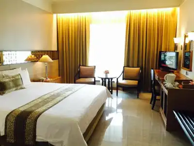 Indra Regent - 52