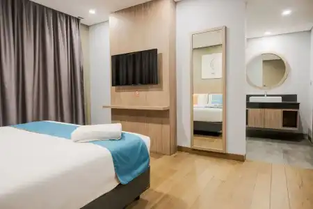 RedDoorz Premium near CBD Puri Indah - 81