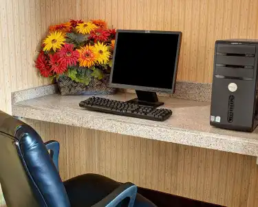 Quality Inn North - 6