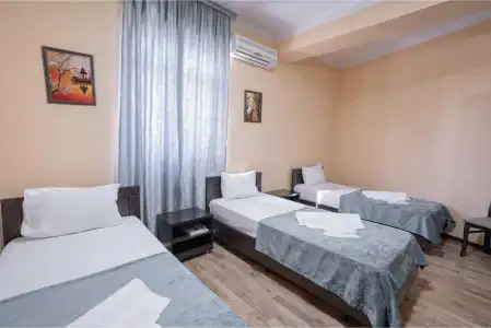 Rohat Mirobod - 29