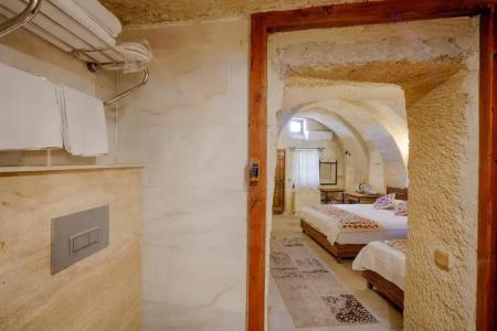 Tulip Cave Suites - 83